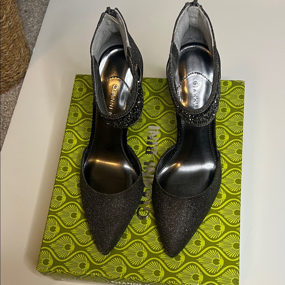 Gianni Bini Black Glitter Heels